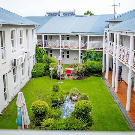 Vetho 2 Apartments Or Tambo Airport Kempton Park Bagian luar foto