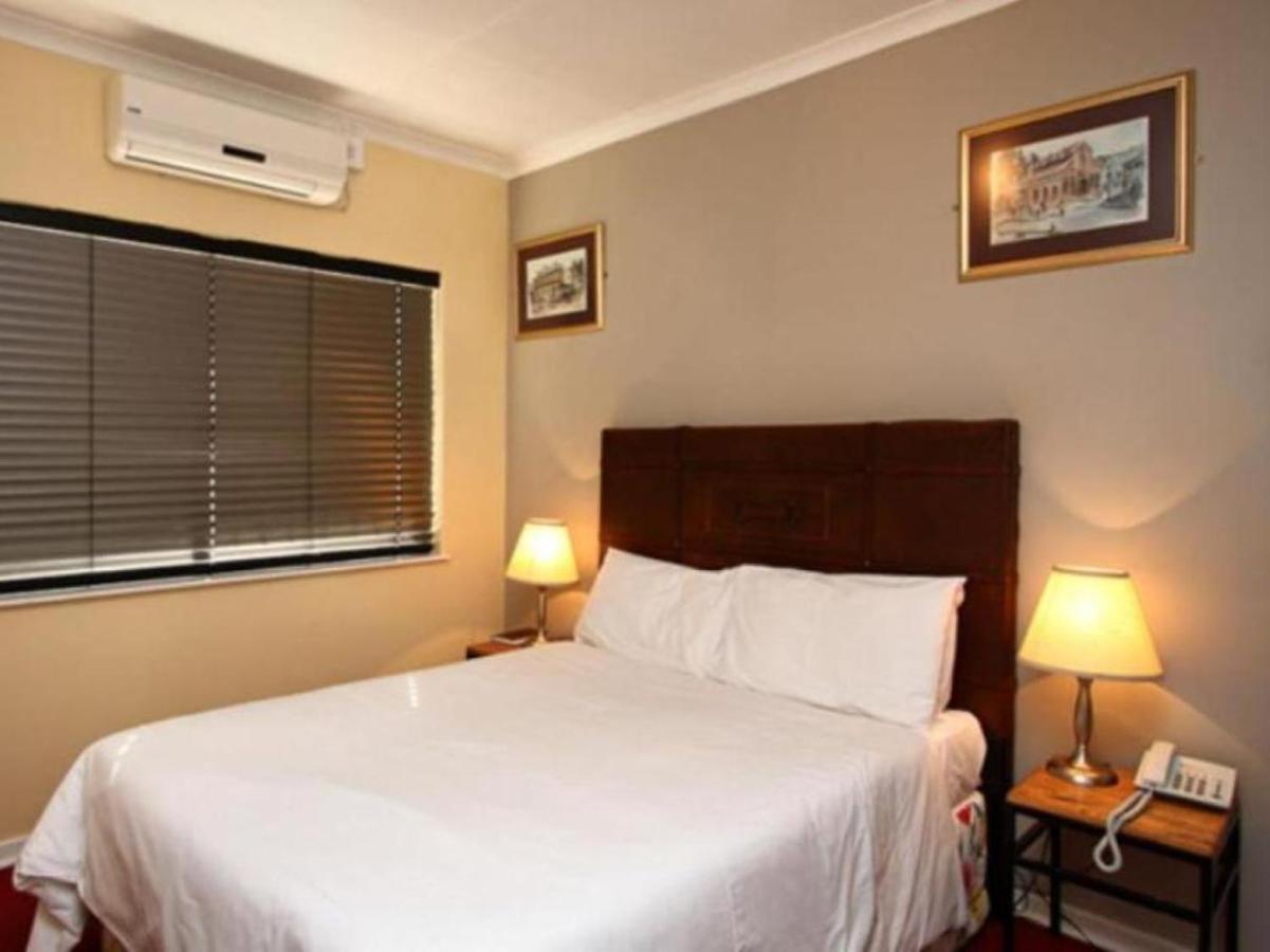 Vetho 2 Apartments Or Tambo Airport Kempton Park Bagian luar foto