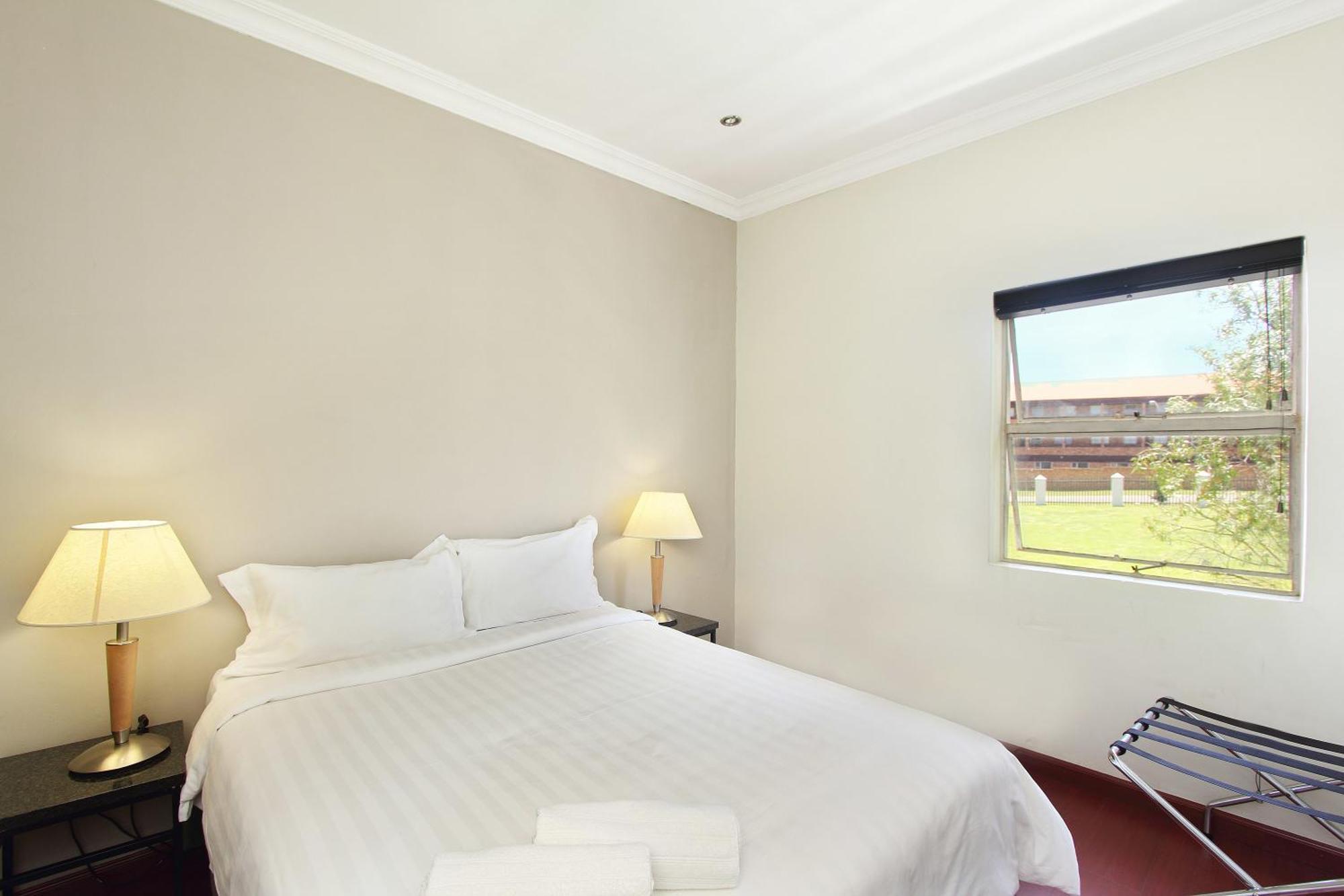 Vetho 2 Apartments Or Tambo Airport Kempton Park Ruang foto