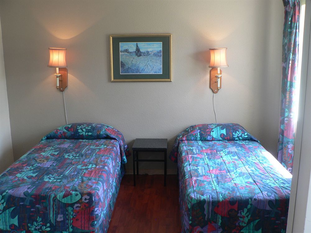 Vetho 2 Apartments Or Tambo Airport Kempton Park Bagian luar foto